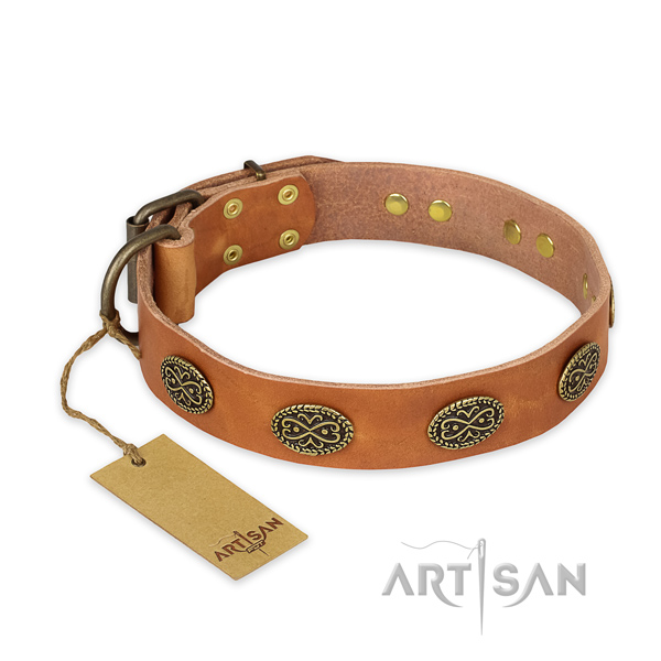 Easy adjustable natural genuine leather dog collar with rust resistant fittings